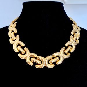 Vintage Jewelry - Vintage Gold Chain Link Necklace Vintage Jewelry - Vintage Gold Chain Link Necklace